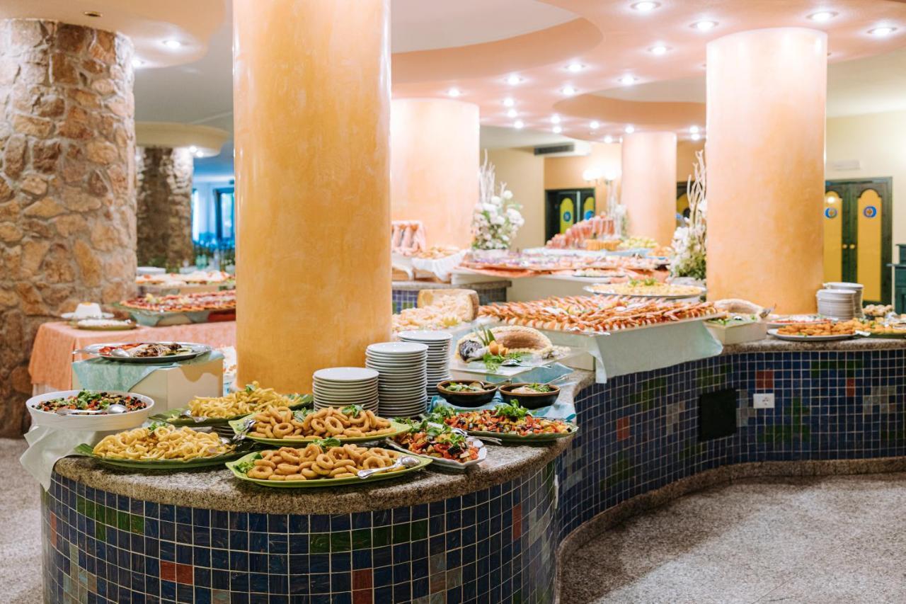 Nicolaus Club Torre Moresca Orosei Dış mekan fotoğraf